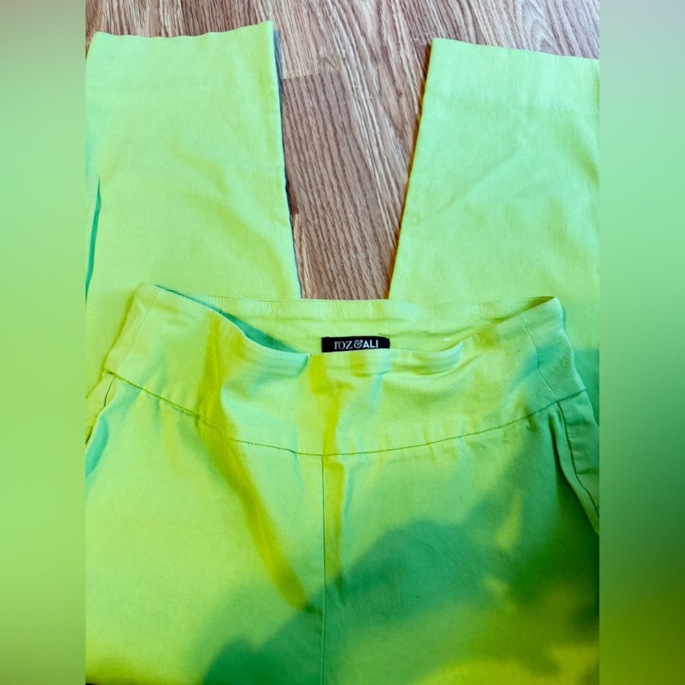 Women’s crop dress pants